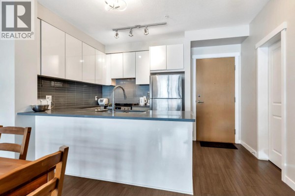 316 9168 Slopes Mews, Burnaby, BC V5A0E4 Photo 3