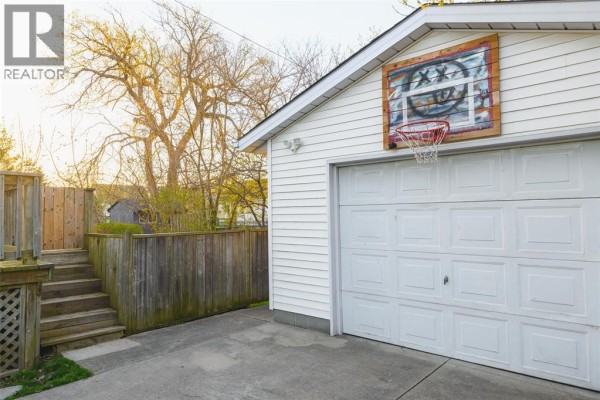 4pc Bathroom - 316 Bright Street, Sarnia, ON N7T4G2 Photo 4