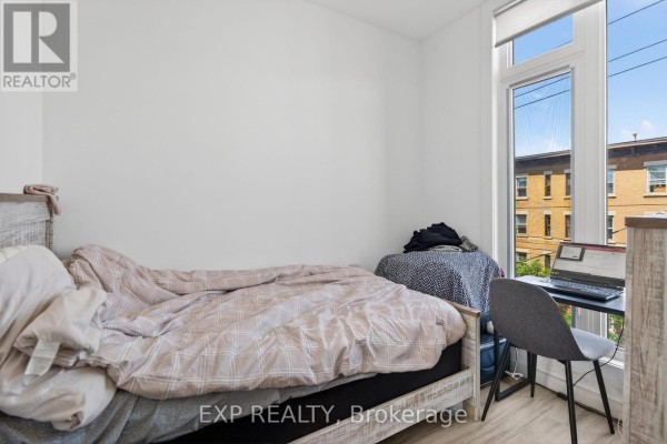 316 Somerset Street E, Ottawa, ON K1N6W3 Photo 3
