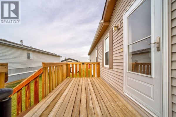 Living room - 316 Spurline Avenue, Coaldale, AB T1M0B1 Photo 2