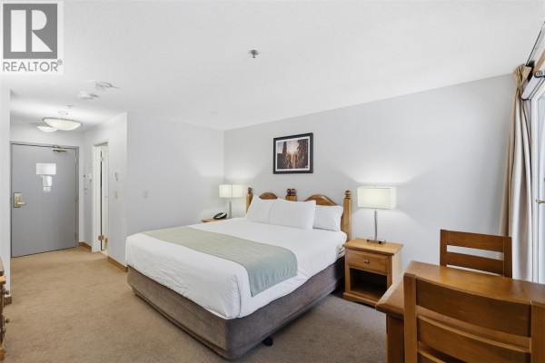 3160 Creekside Way Unit# 204, Sun Peaks, BC V0E5N0 Photo 5