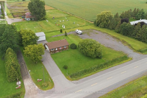 Ranch-style house with RV and equestrian facilities - 3160 Dunning Road Ottawa