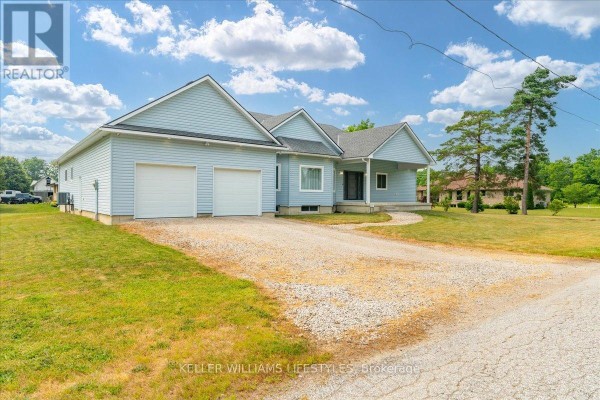 3167 Broadway Street, Brooke Alvinston, ON, photo 3