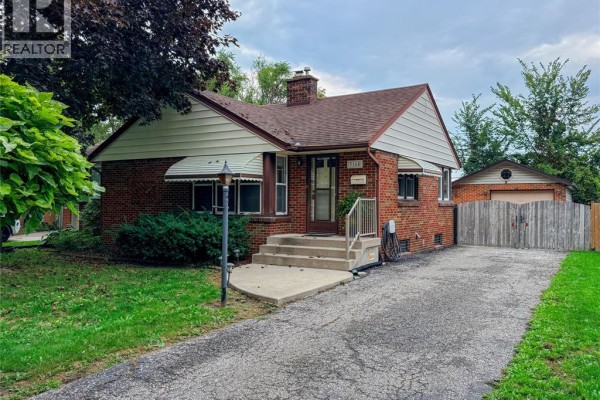 3168 Church, Windsor