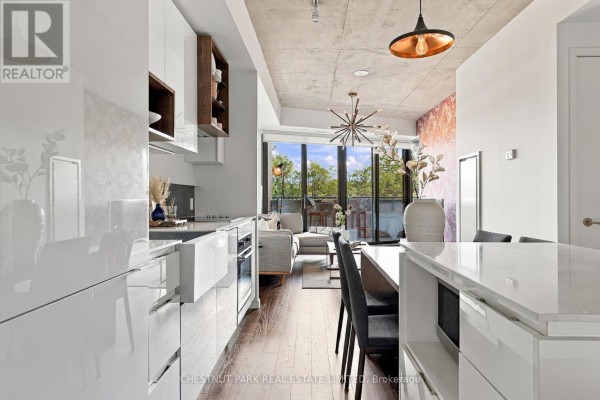 Den - 317 - 383 Sorauren Avenue, Toronto, ON M6R0A4 Photo 5