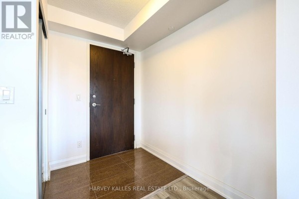 Dining room - 317 - 75 Norman Bethune Avenue, Richmond Hill, ON L4B0B6 Photo 2