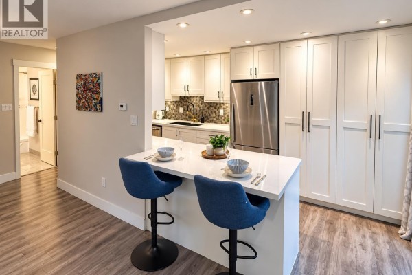 317 1345 W 15th Avenue, Vancouver, BC V6H3R3 Photo 3