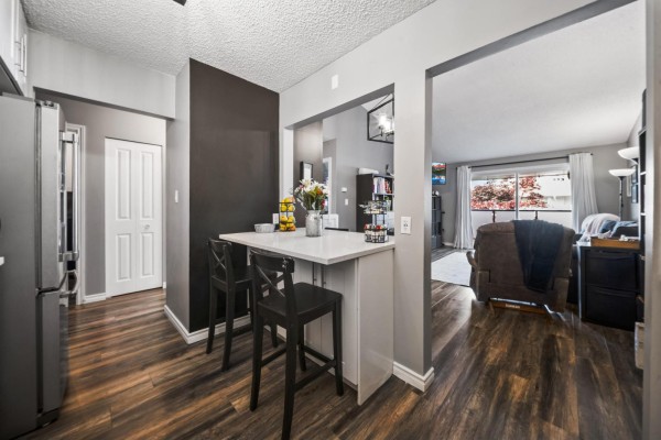 317 33400 Bourquin Place, Abbotsford, BC V2S5G3 Photo 5