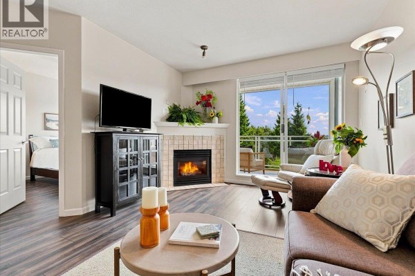 317 3629 Deercrest Drive, North Vancouver, BC V7G2S9 Photo 3