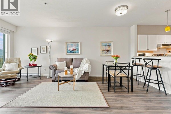 317 3629 Deercrest Drive, North Vancouver, BC V7G2S9 Photo 5