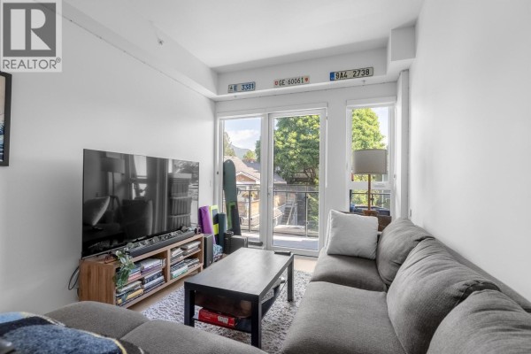 317 422 E 3rd Street, North Vancouver, BC V7L0K1 Photo 5