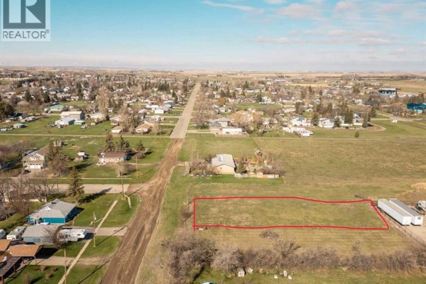 317 E 400 N, Raymond, AB T0K2S0 Photo 5
