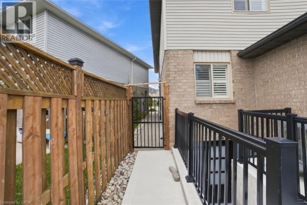 Kitchen - 317 Jacqueline Boulevard, Hamilton, ON L9B2V7 Photo 3