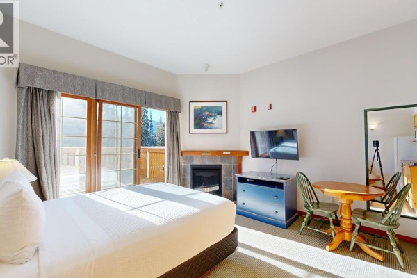 3170 Creekside Way Unit# 201, Sun Peaks, BC V0E5N0 Photo 4