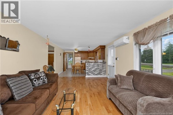 Living room - 3170 Route 535, Cocagne, NB E4R3K3 Photo 4