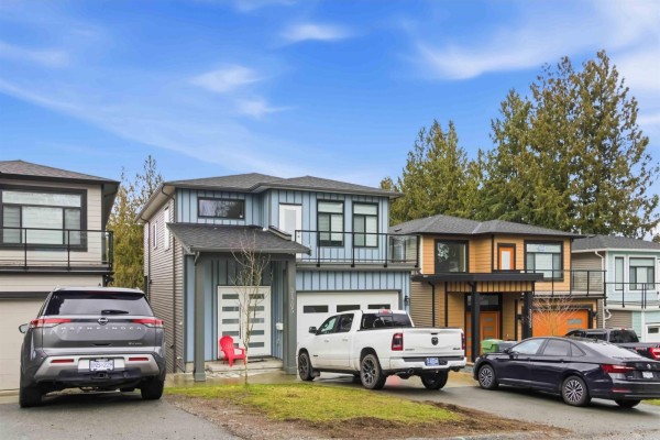 31705 Upland Crescent, Abbotsford, BC V2T2G4 Photo 2