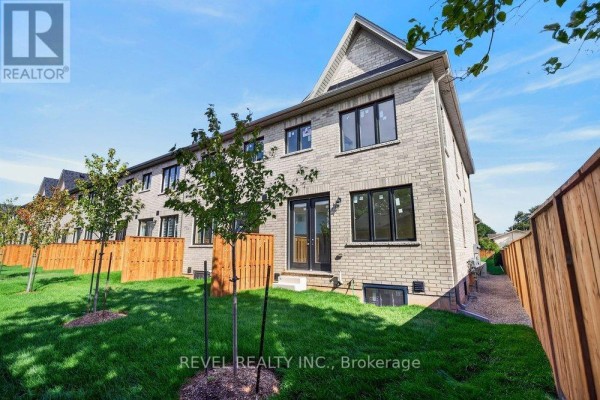 Great room - 3173 Maplehill Drive, Burlington, ON L7N2W3 Photo 4