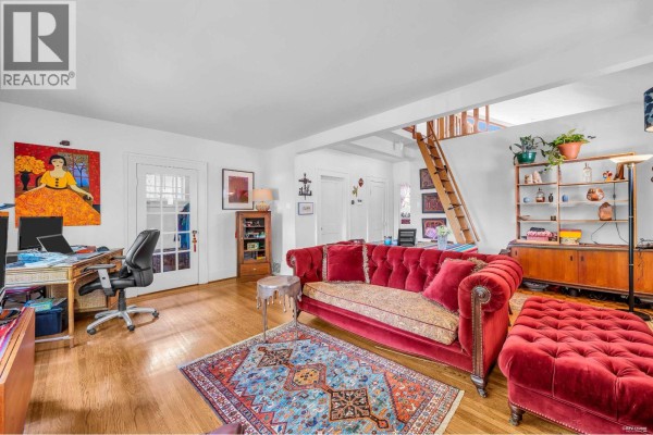 3174 W 10th Avenue, Vancouver, BC V6K2K9 Photo 4