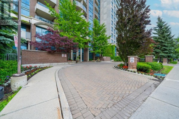 Kitchen - 318 - 233 Beecroft Road, Toronto, ON M2N6Z9 Photo 3