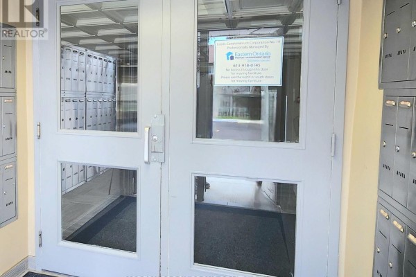 Bathroom - 318 - 820 Laurier Boulevard, Brockville, ON K6V6Z2 Photo 4