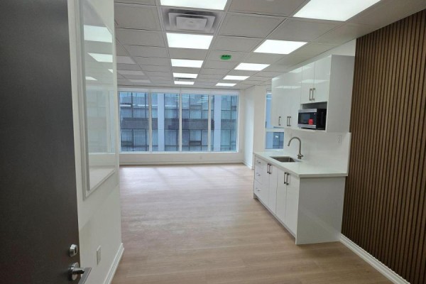 318 - 996 Martin Grove Road, Toronto, ON M9W4V8 Photo 5