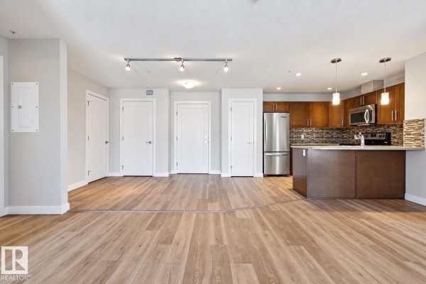 #318 1031 173 St Sw Sw, Edmonton, AB T6W3E4 Photo 4