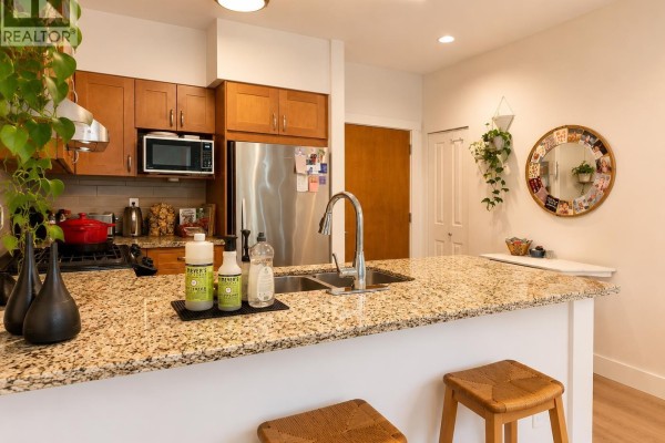 318 1111 E 27th Street, North Vancouver, BC V7J1S3 Photo 5