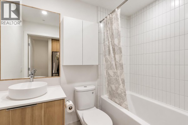 318 2450 Garden Drive, Vancouver, BC V5K0K1 Photo 4