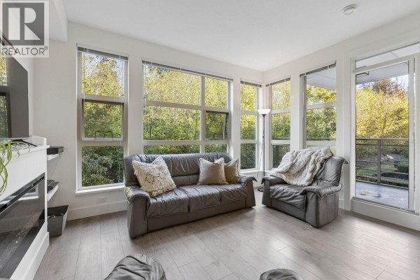 318 3602 Aldercrest Drive, North Vancouver, BC V7G0A2 Photo 3