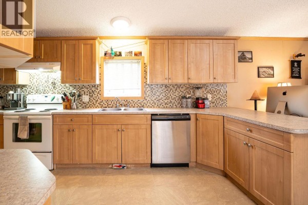 Primary Bedroom - 318 Humbert Street Unit# 1, Revelstoke, BC V0E2S0 Photo 4