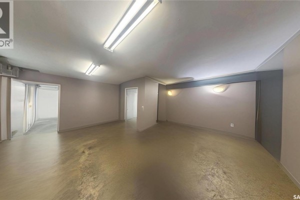 318 K Avenue S, Saskatoon, SK S7M2E1 Photo 4