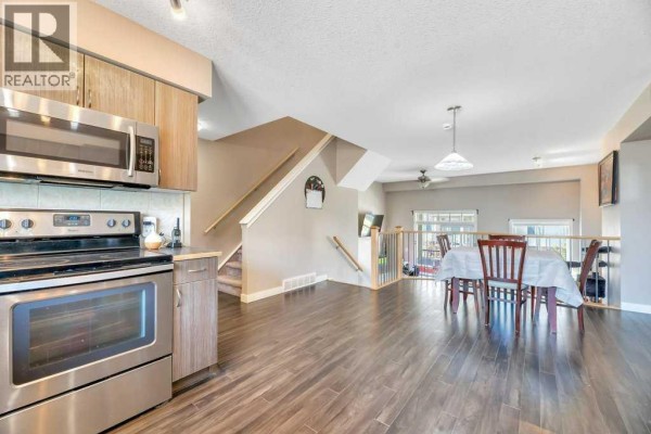 4pc Bathroom - 318 Strathcona Circle, Strathmore, AB T1P0B1 Photo 5