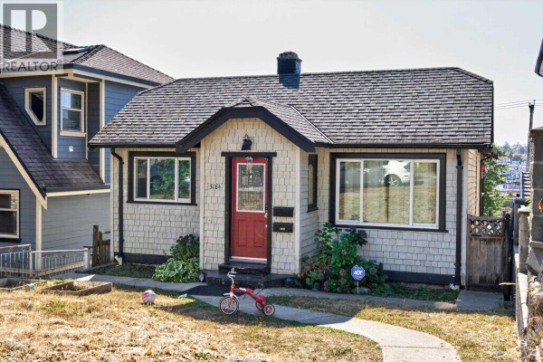 3184 E 8th Avenue, Vancouver, BC V5M1X6 Photo 3