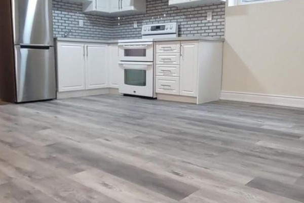 3185 Chamberlain Court, Mississauga, ON L5N3M2 Photo 3