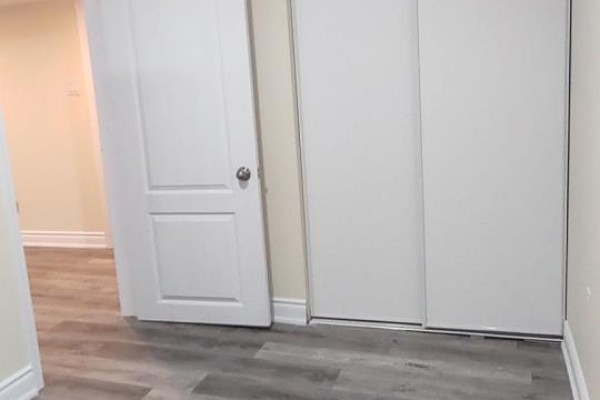 3185 Chamberlain Court, Mississauga, ON L5N3M2 Photo 4