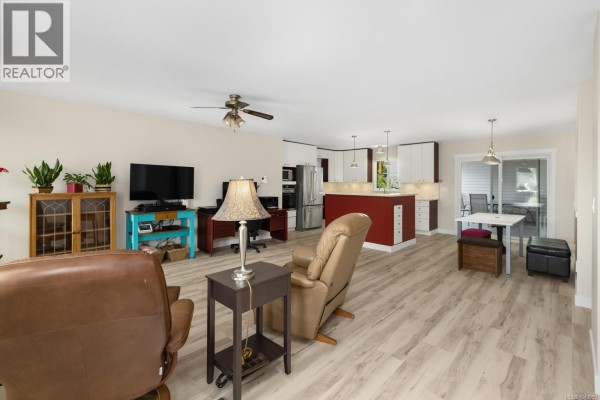 Ensuite - 3187 Moorfield Rd, Duncan, BC V9L4M6 Photo 2
