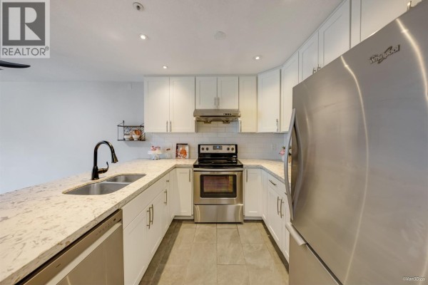 319 1219 Johnson Street, Coquitlam, BC V3B7L5 Photo 4
