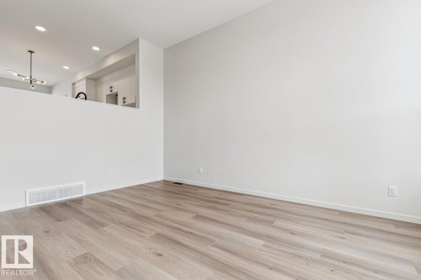 Bedroom 2 - 319 30 St Sw, Edmonton, AB T6X3L6 Photo 5