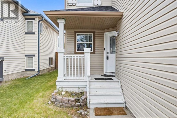 4pc Bathroom - 319 Coventry Road Ne, Calgary, AB T3K5K5 Photo 2