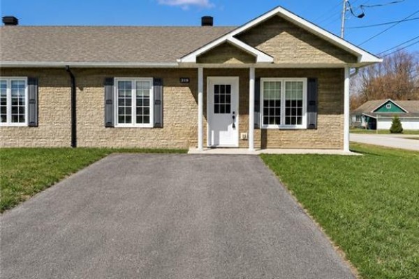 319 Nipissing Street, Sturgeon Falls, ON, photo 2