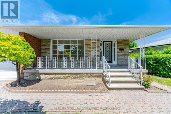 3195 Golden Orchard Drive, Mississauga, ON L4Y3G7 Photo 4