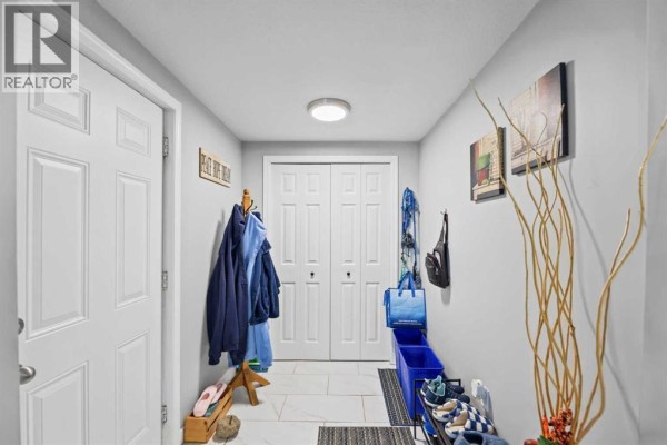 Primary Bedroom - 32, 1190 15 Avenue, Didsbury, AB T0M0W0 Photo 4