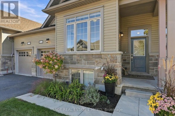 Living room - 32 - 17 Lakewood Crescent, Kawartha Lakes, ON K0M1A0 Photo 3