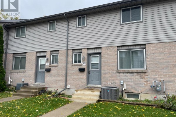Living room - 32 - 490 Third Street, London East, ON N5V4A2 Photo 2