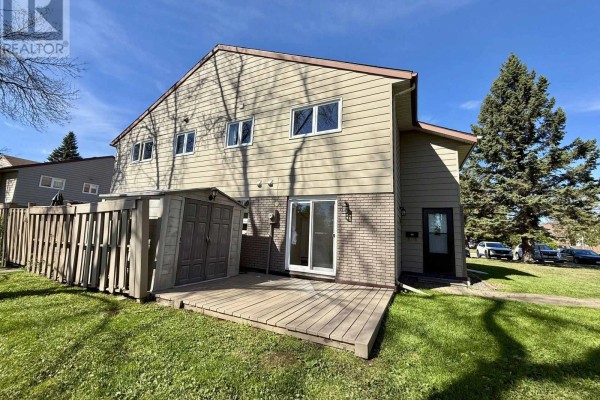 Kitchen - 32 - 585 Nobel Road, Thunder Bay, ON P7B5Y7 Photo 2