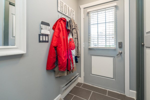 32 19560 68 Avenue, Surrey, BC V4N5Y5 Photo 4