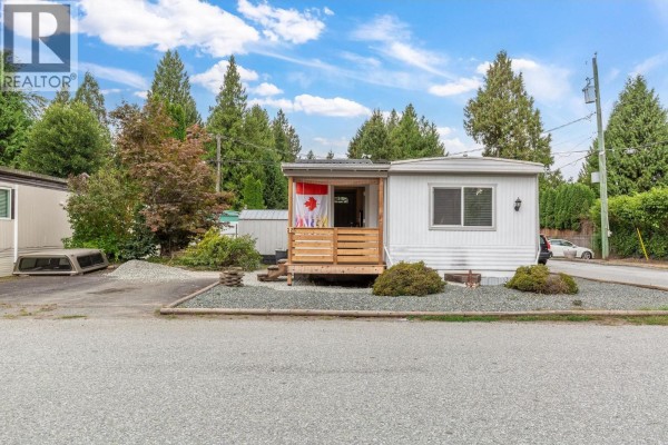 32 21163 Lougheed Highway, Maple Ridge, BC V2W2R4 Photo 3