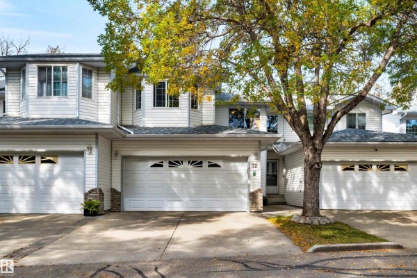 Townhouse for sale at #32 3 Poirier Av, St  Albert, AB - MLS® 541cE7
