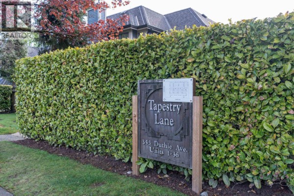 32 355 Duthie Avenue, Burnaby, BC V5A2P3 Photo 2