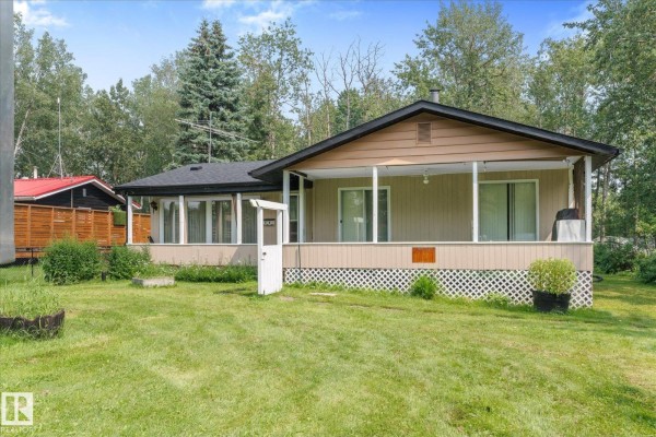 Dining room - #32 53113 Rge Road 44, Rural Parkland County, AB T0E2K0 Photo 2